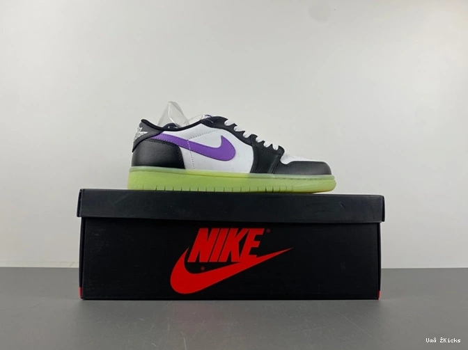 Raspberry Retro Low Black Durable HF0410-001 OG 4 Jordan 1  0823